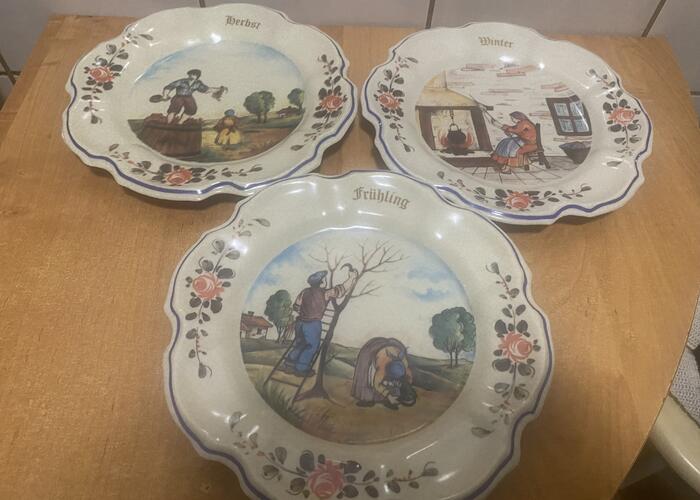 Grajewo ogłoszenia: Talerze Dekoracyjne cztery pory roku porcelana KOREA b031307
3 szt...