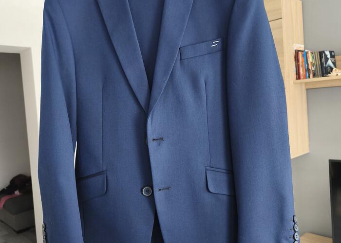 Grajewo ogłoszenia: Sprzedam garnitur,stan idealny rozmiar XS, wzrost 164 cm.